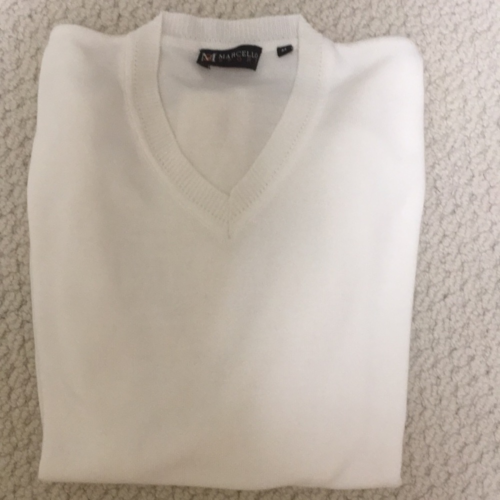 Mans size M V neck sweater
